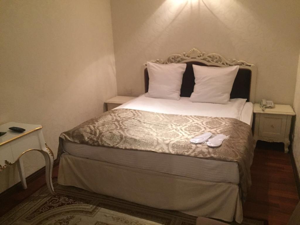De Paris Hotel Kiev Ngoại thất bức ảnh